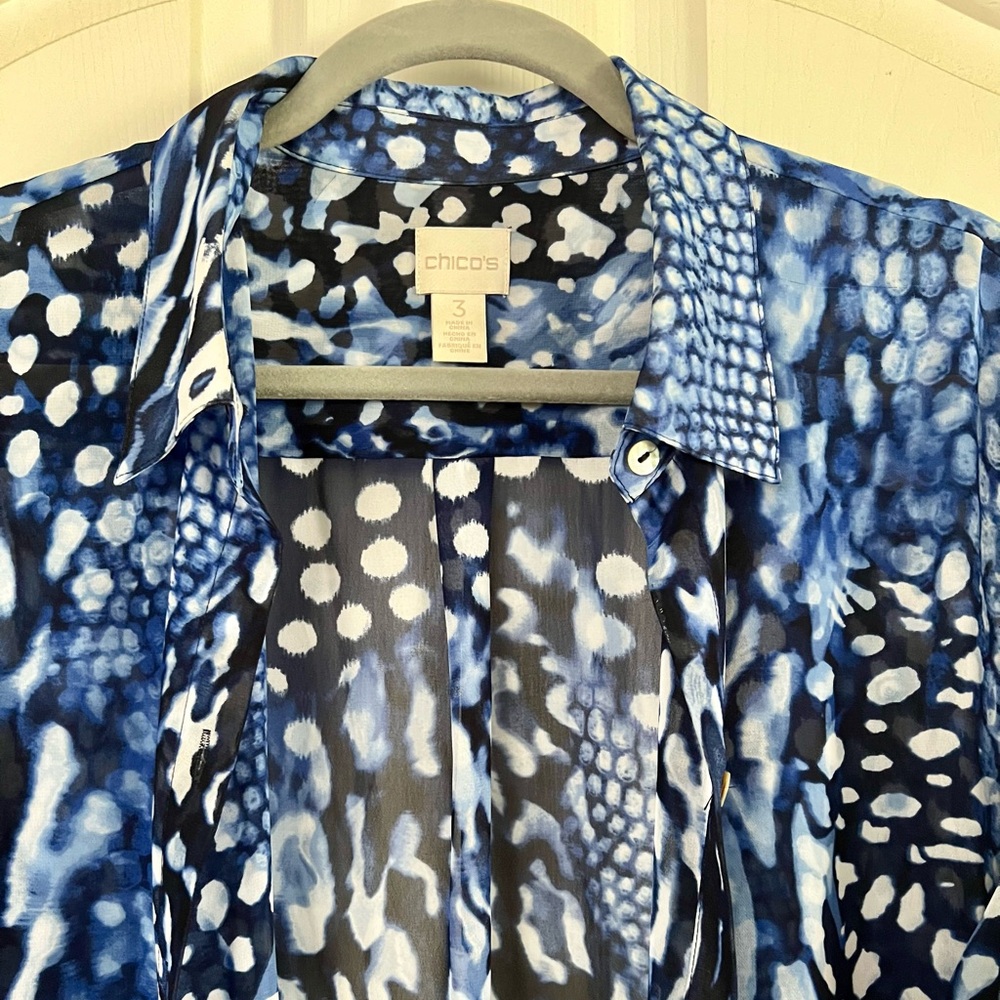 Beautiful blue Chico size 3 overblouse.JUST REDUCED!!!